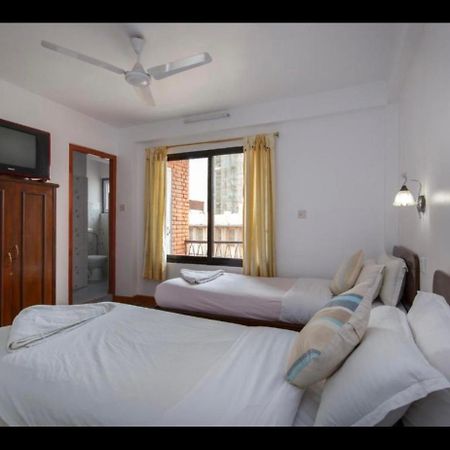 Pacific Guest House Катманду Екстериор снимка