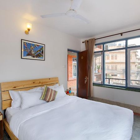 Pacific Guest House Катманду Екстериор снимка