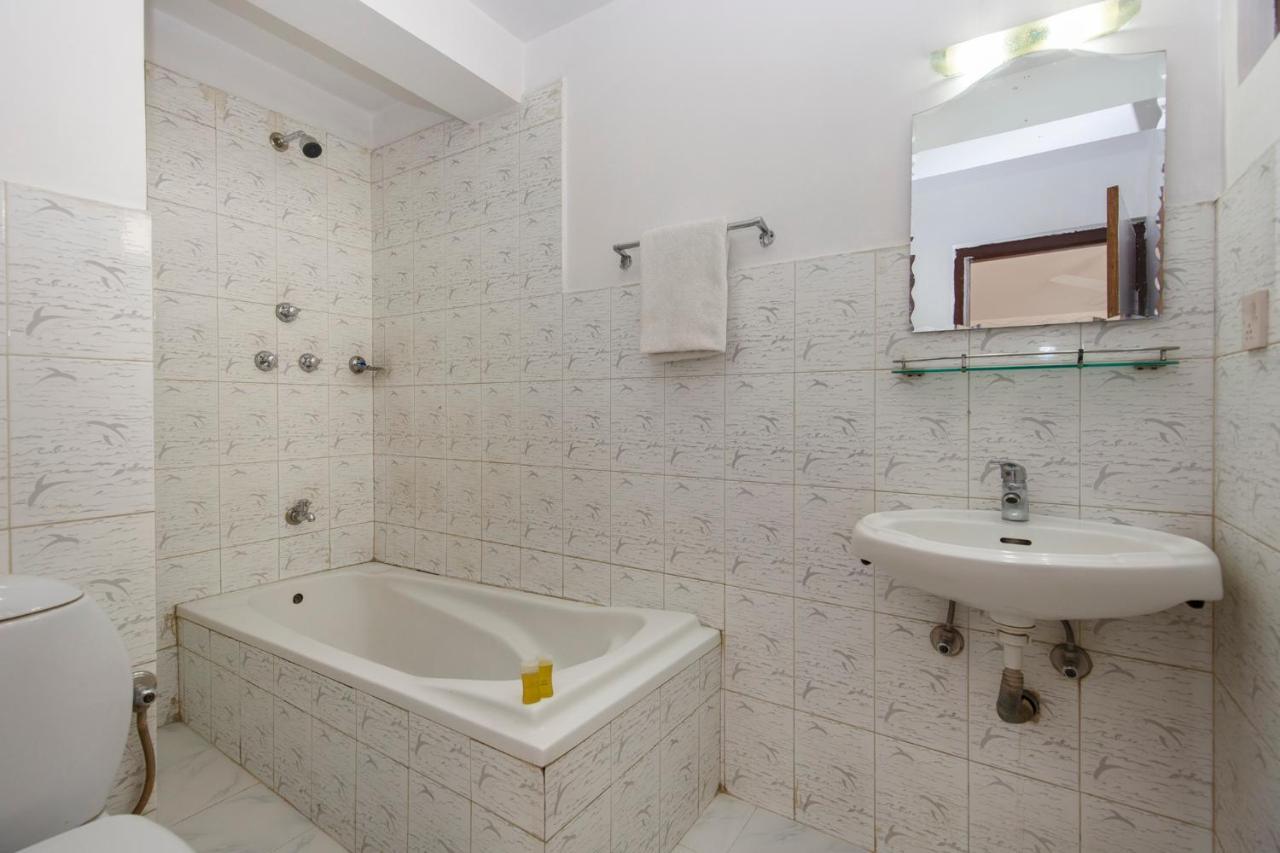 Pacific Guest House Катманду Екстериор снимка