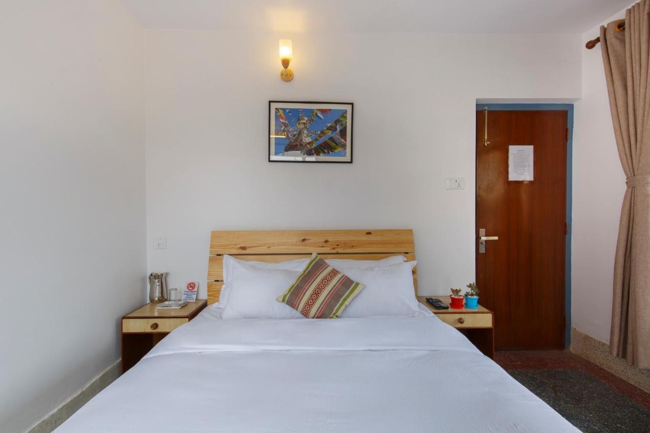 Pacific Guest House Катманду Екстериор снимка
